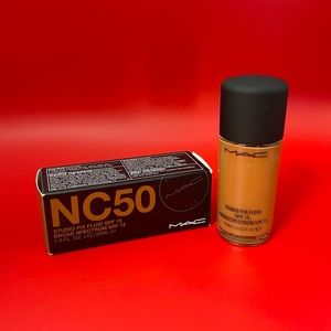 NEW|MAC Cosmetics Studio Fix Fluid SPF 15 Foundation - NC50